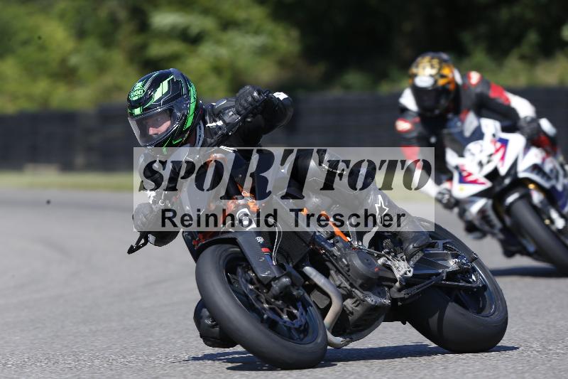 /Archiv-2025/49 26.08.2025 Cornu Master School ADR/rot-rouge/38